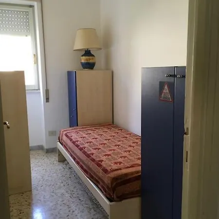 Terracina, In Centro, A Due Passi Dal Mare *